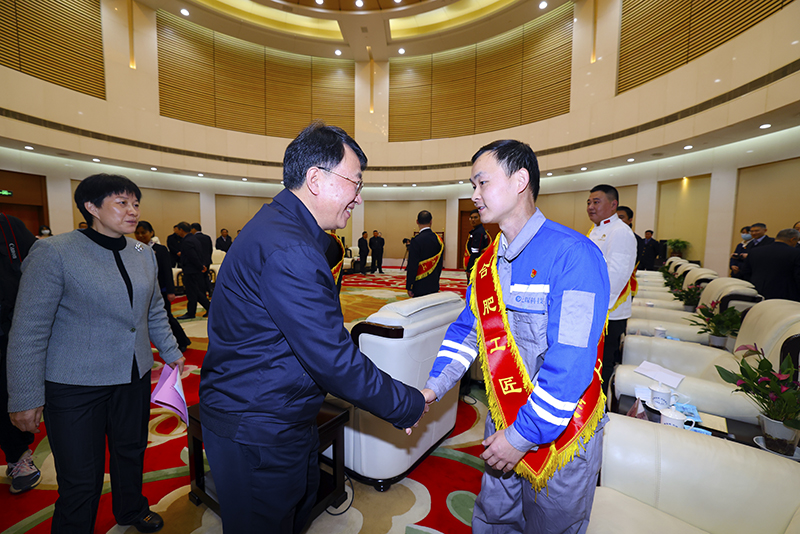 以匠心致初心,周冠辰榮獲“合肥工匠”稱號！