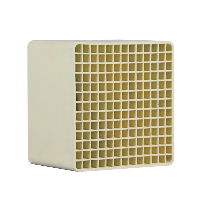 脫硝催化劑多少錢一噸？脫硝催化劑的價(jià)格是多少？