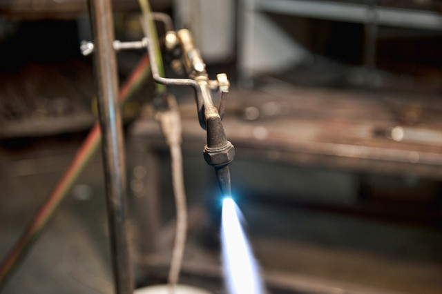 鋼鐵行業(yè)的自動(dòng)點(diǎn)火系統(tǒng)：引領(lǐng)現(xiàn)代生產(chǎn)的安全與效率